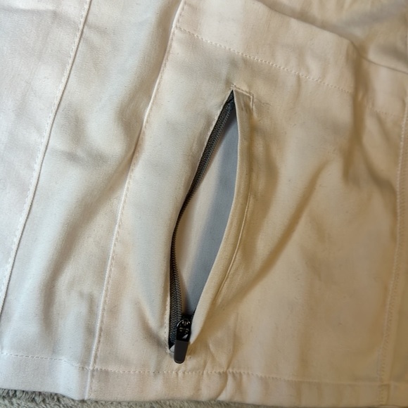 Greys Anatomy by Barco Women’s White V-Neck Scrub Top Size X Small - Picture 10 of 14